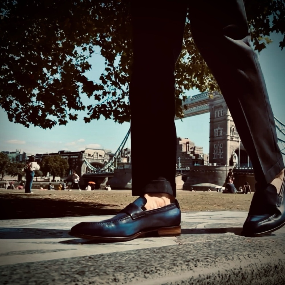 NEIMAN MARCUS | 11 | Men’s Leather Jefferey’s Navy Penny Loafers Made in Brazil